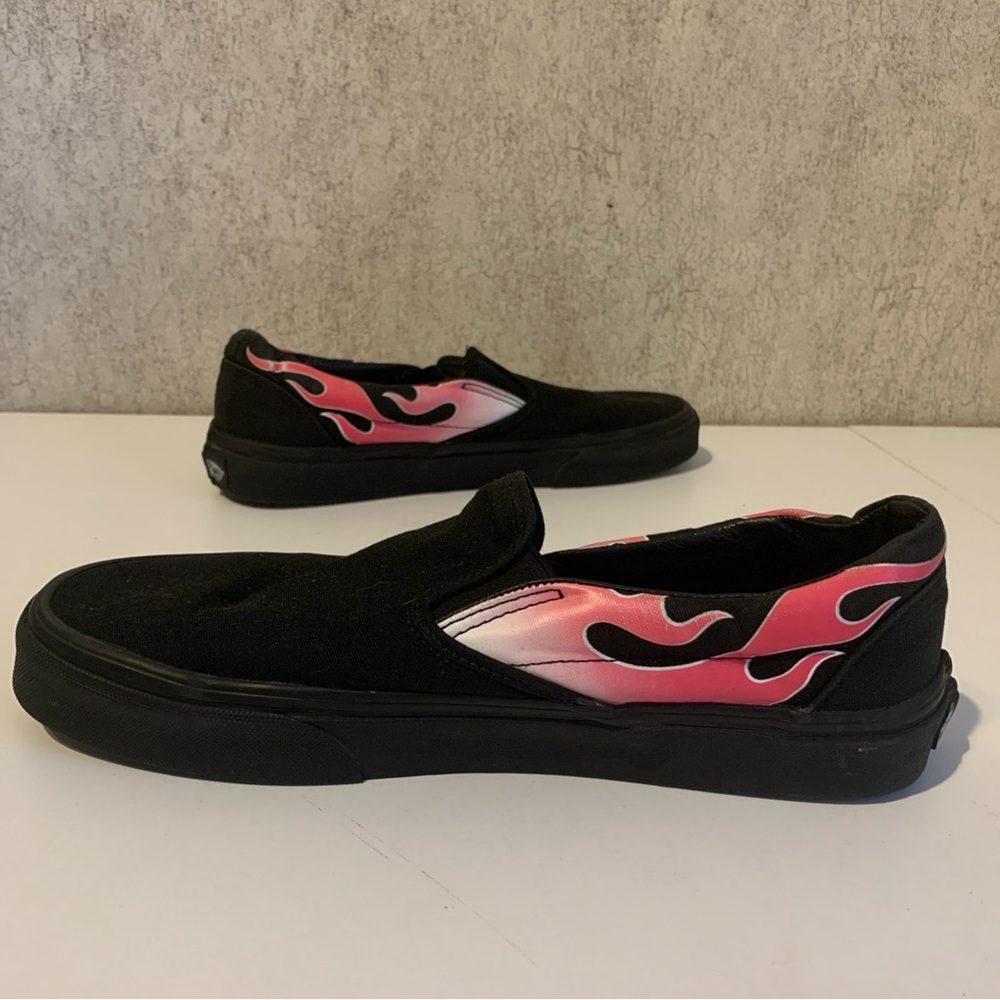 Vans slip on Black Sneakers with pink flame women’s size 8 - Picture 7 of 11